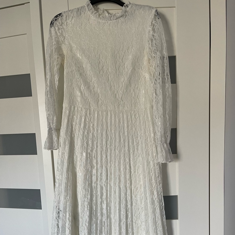 Beautiful white dress ASOS US size 6